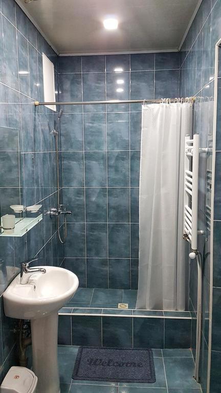 Hotel Classic Telavi Ngoại thất bức ảnh