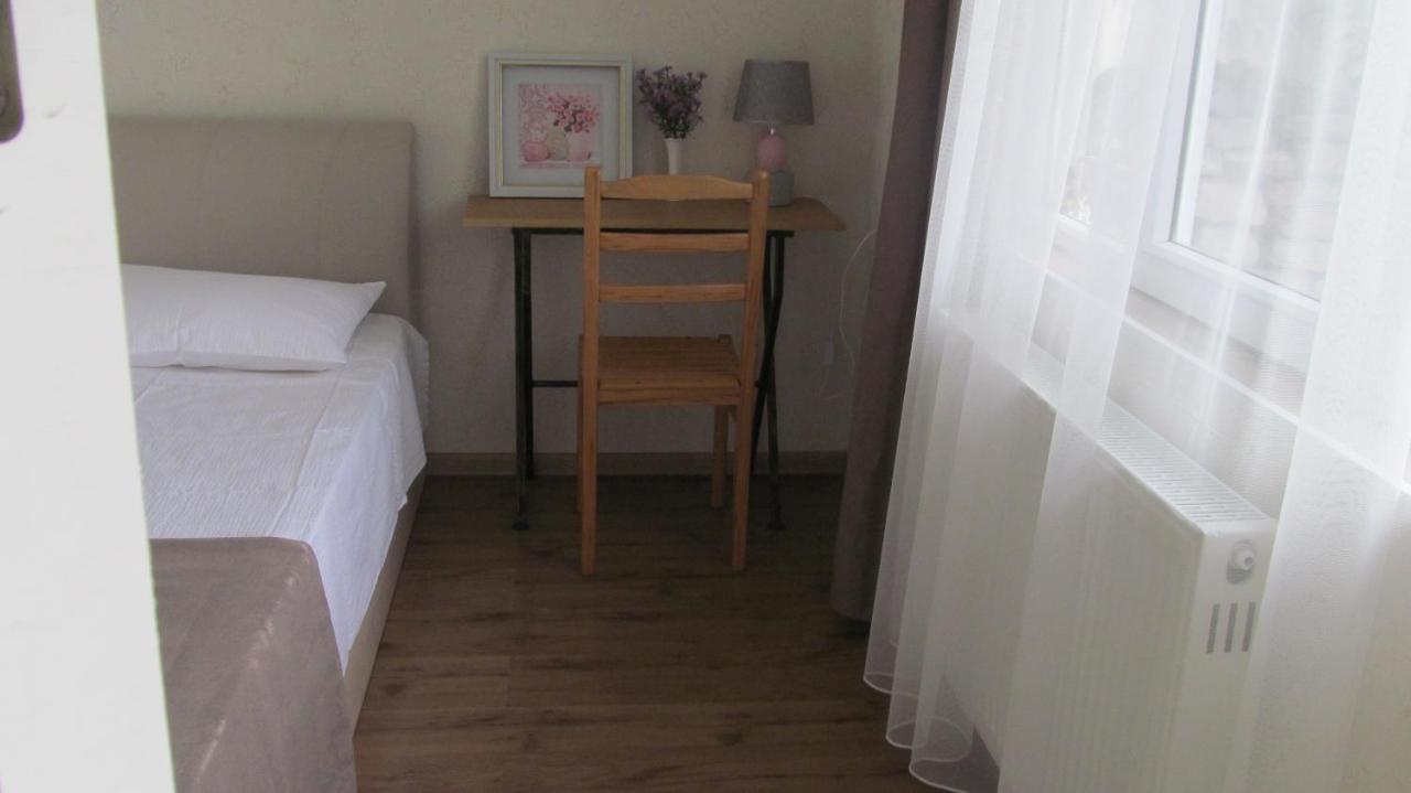Hotel Classic Telavi Ngoại thất bức ảnh