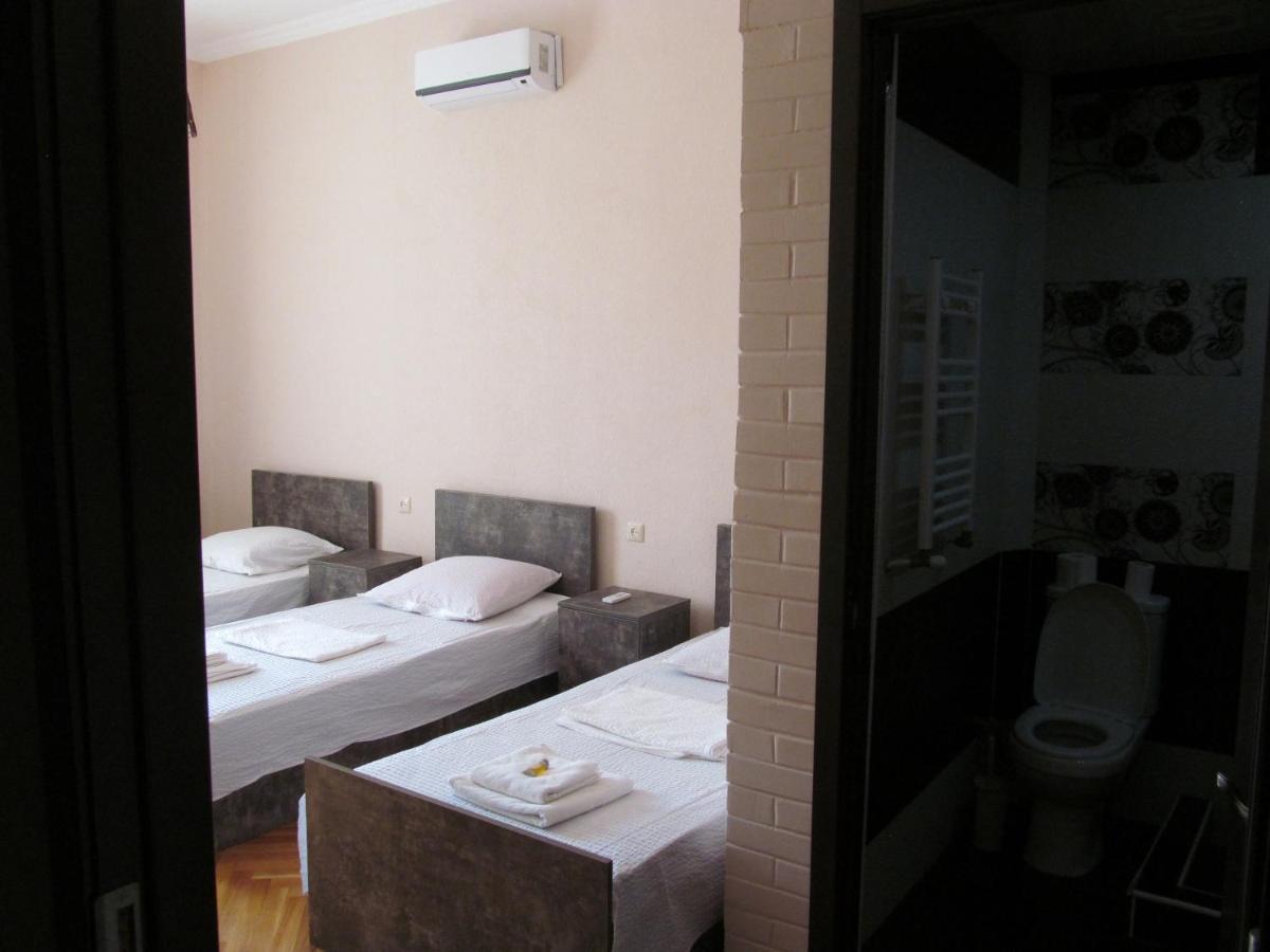 Hotel Classic Telavi Ngoại thất bức ảnh