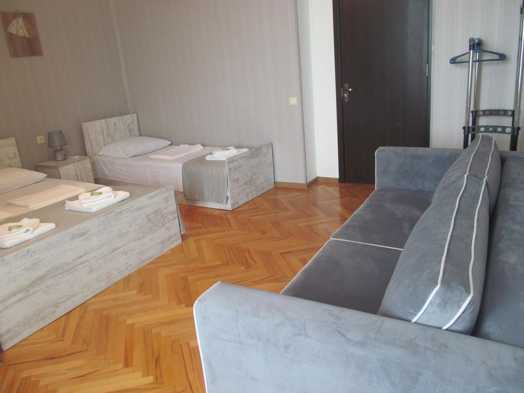 Hotel Classic Telavi Ngoại thất bức ảnh