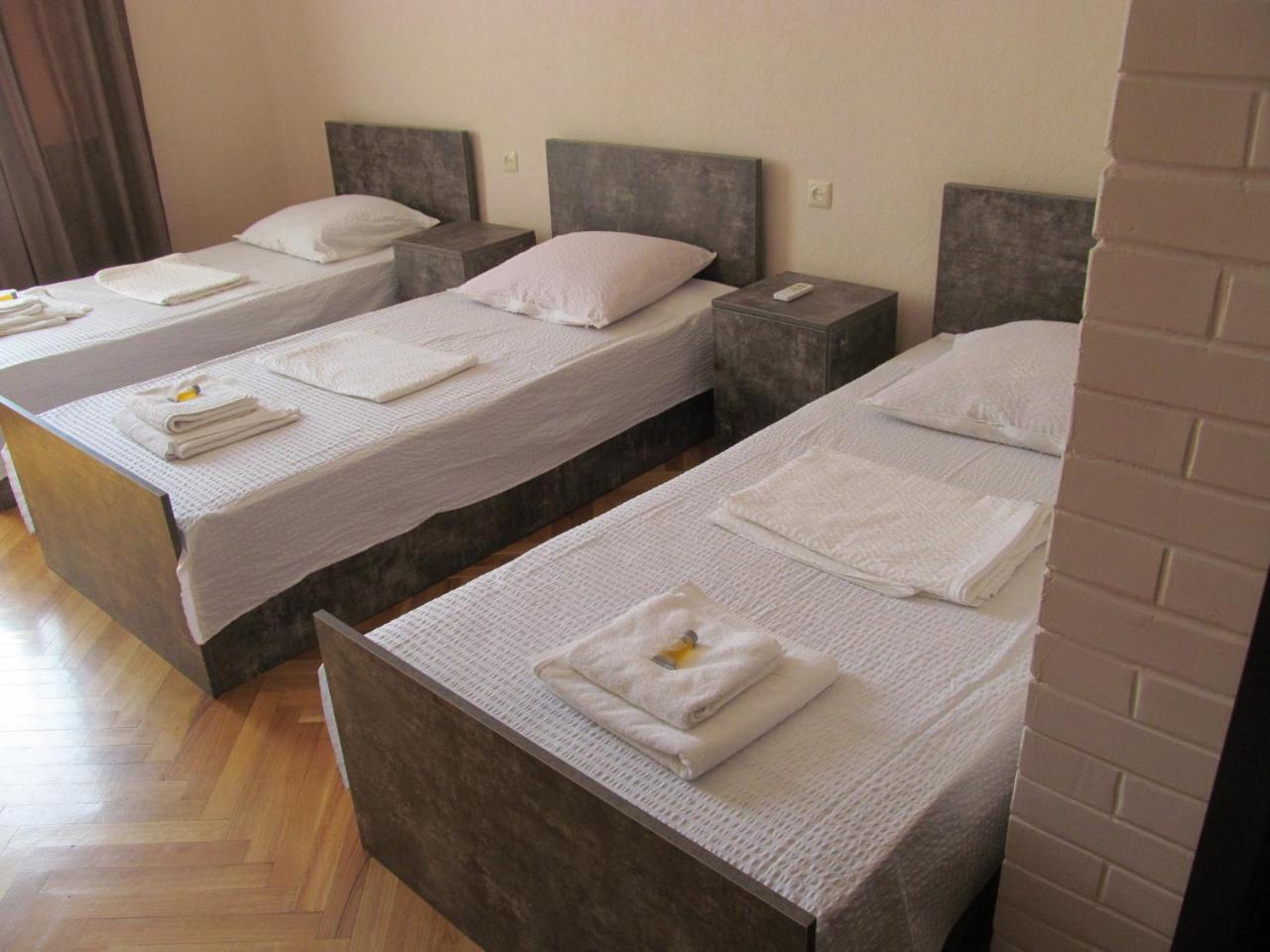 Hotel Classic Telavi Ngoại thất bức ảnh